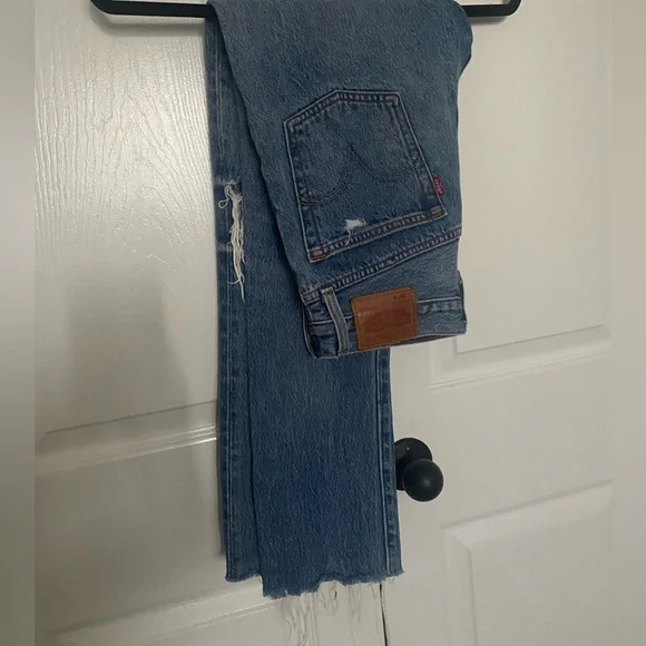 Levi’s Jeans - Picture 2 of 2